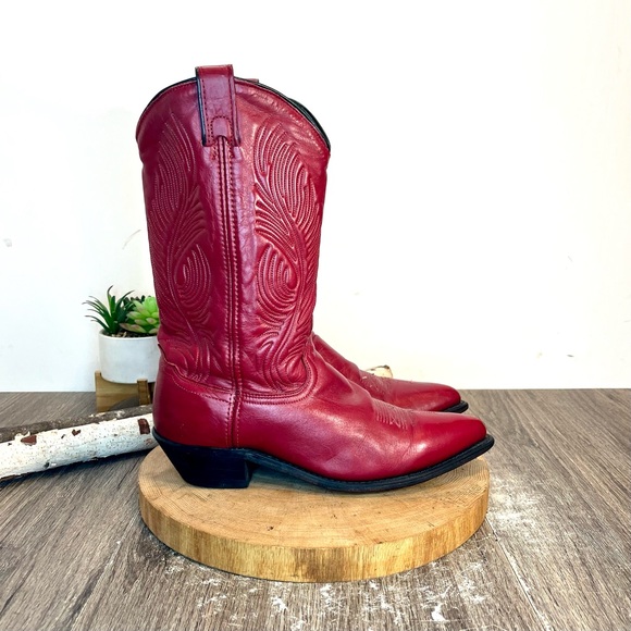 *Abilene Boots Ladies 11” Red Cowhide Pointed Toe Boot Size 10M - Picture 4 of 16